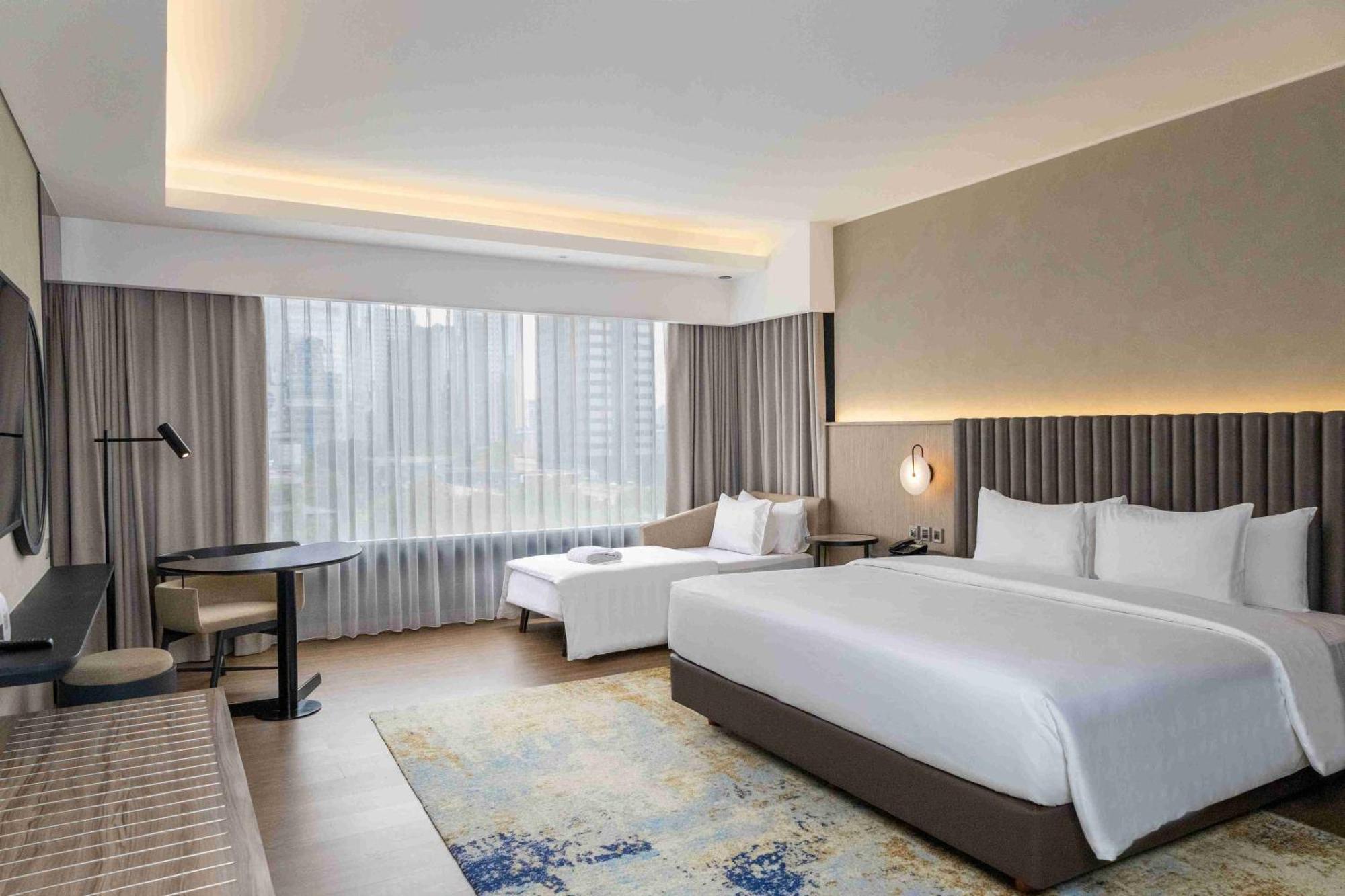 Mangkuluhur Artotel Suites Yakarta Exterior foto